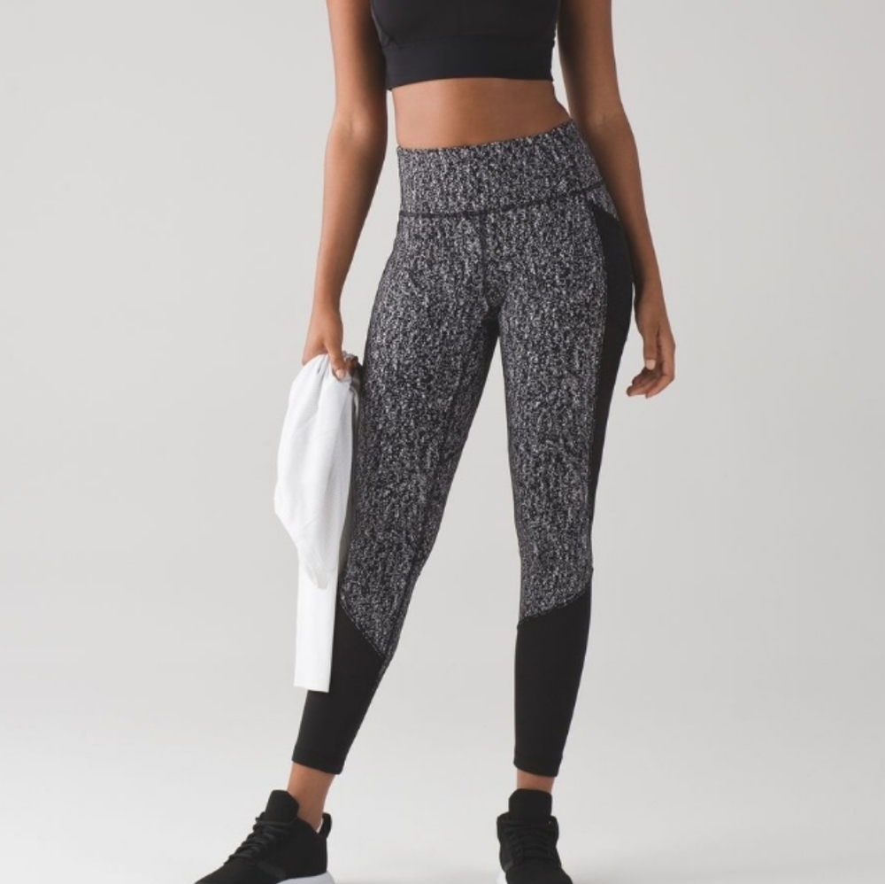 Lululemon fit physique tight - Picture 2 of 10
